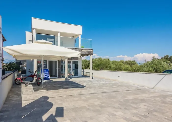 With Parking Space - 18520 * Вир